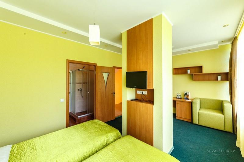 Safari Hotel Harkiv Exterior foto